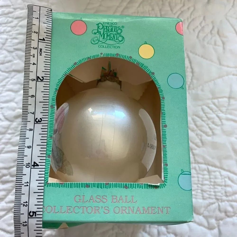 Precious moments vintage Christmas ball 1980 ￼